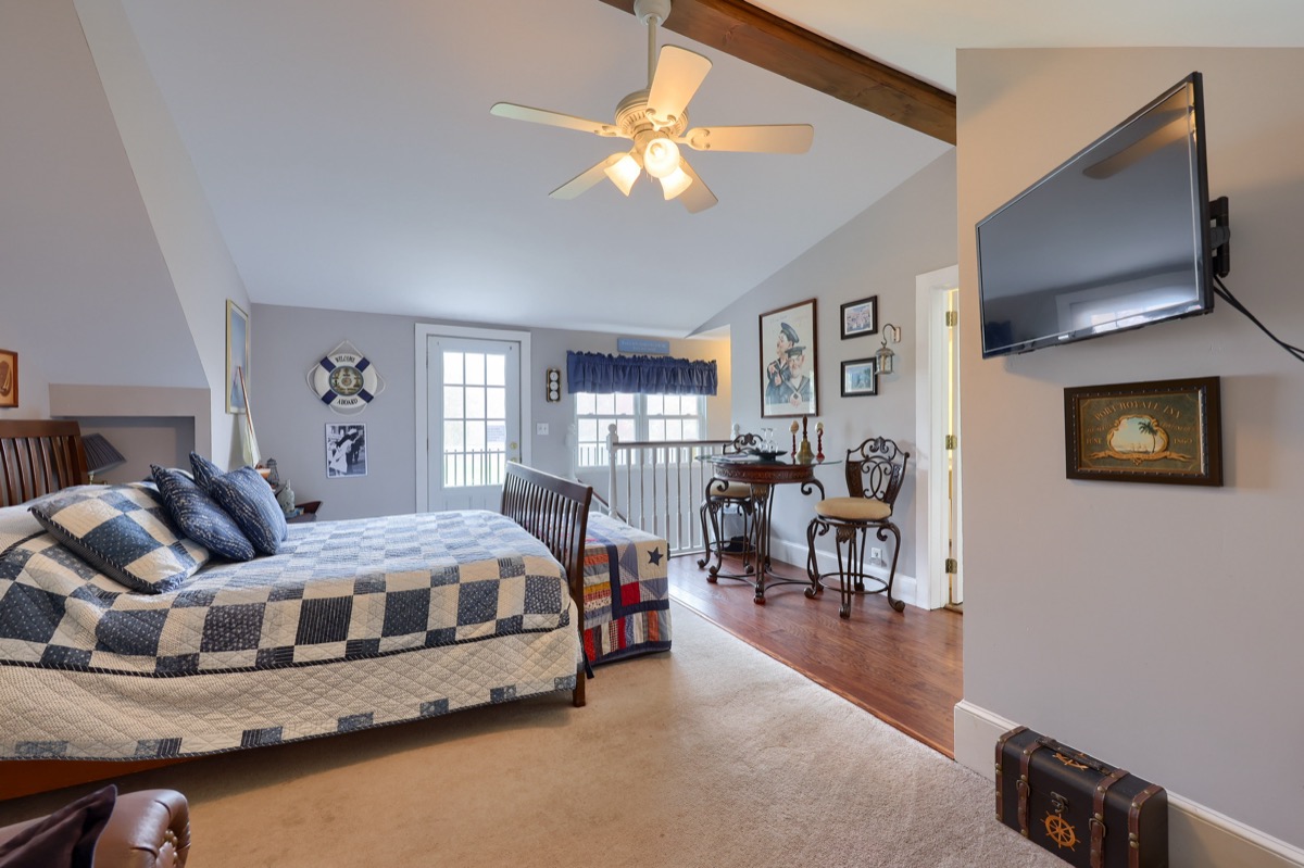 The Nautica Room - main view