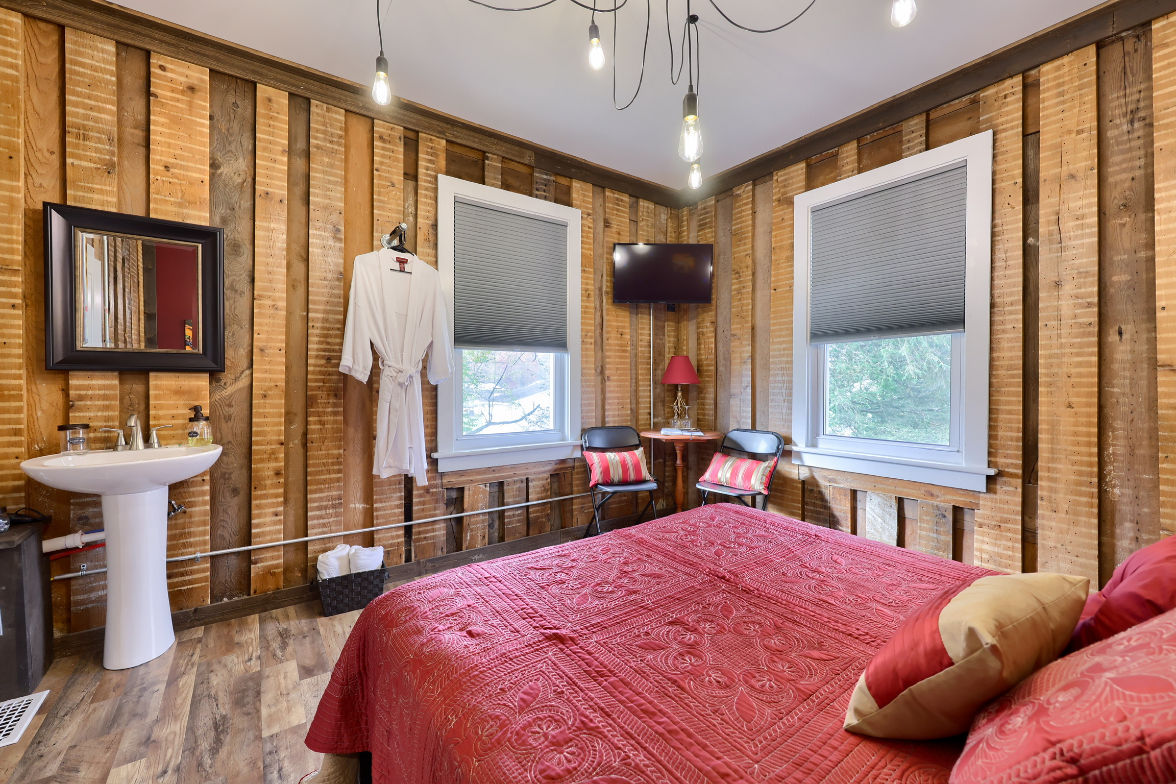 The Burgundy Room - seating area